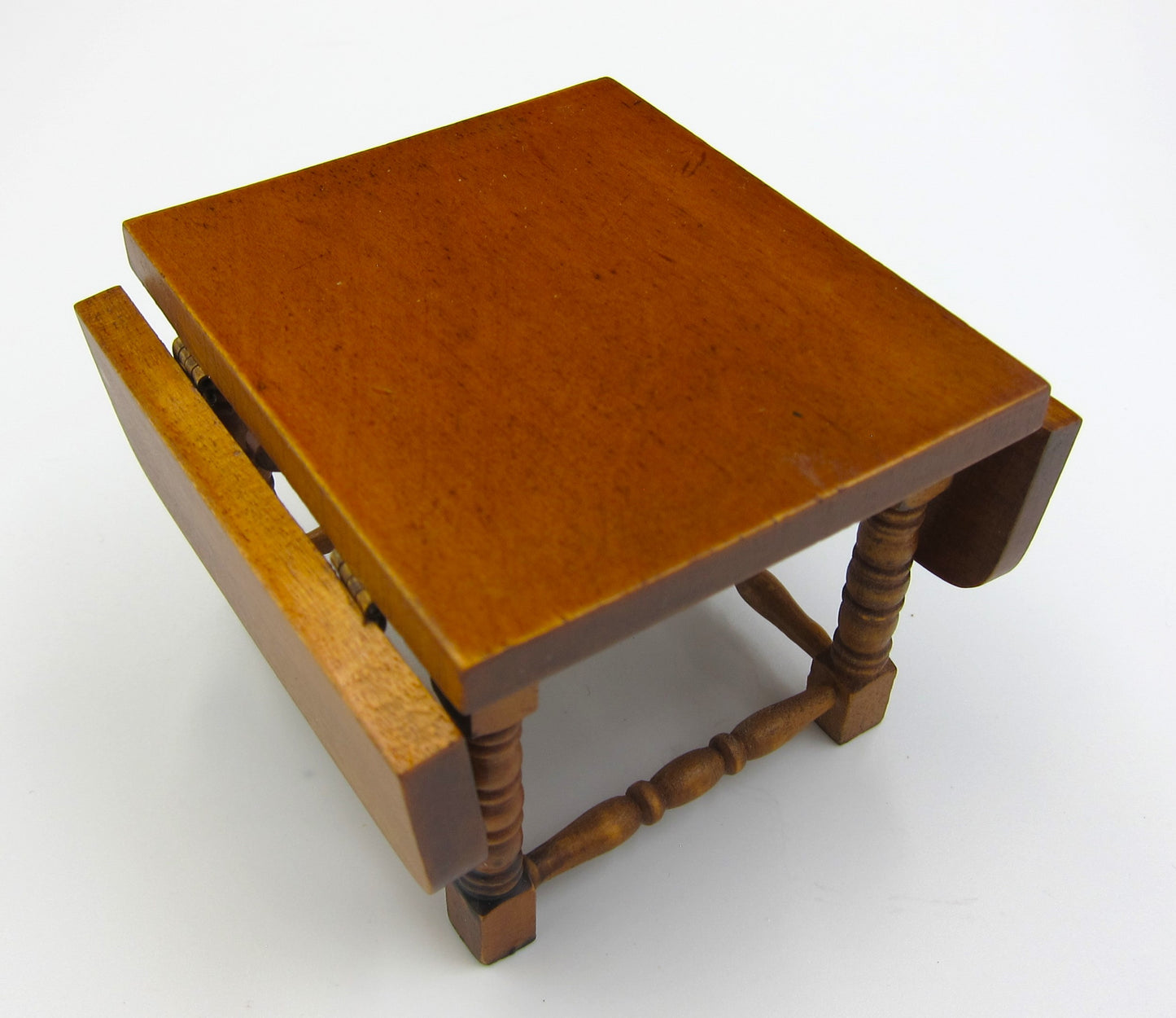 Foldable Table PAT1045