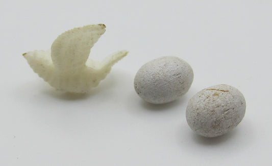 Dove & Eggs PAT1254