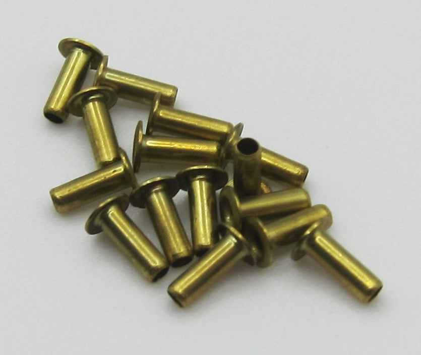 Large Hollow Eyelets PAT1359