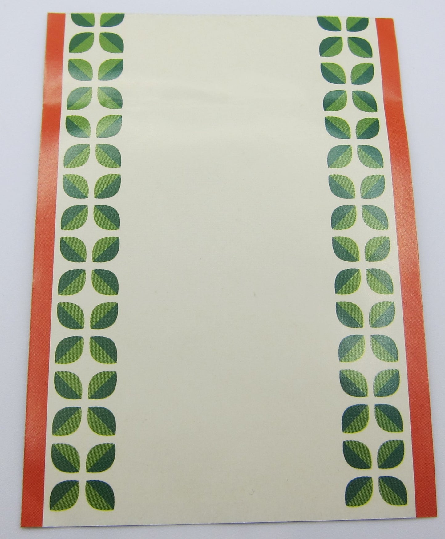 Glossy Tablecloth PAT1389