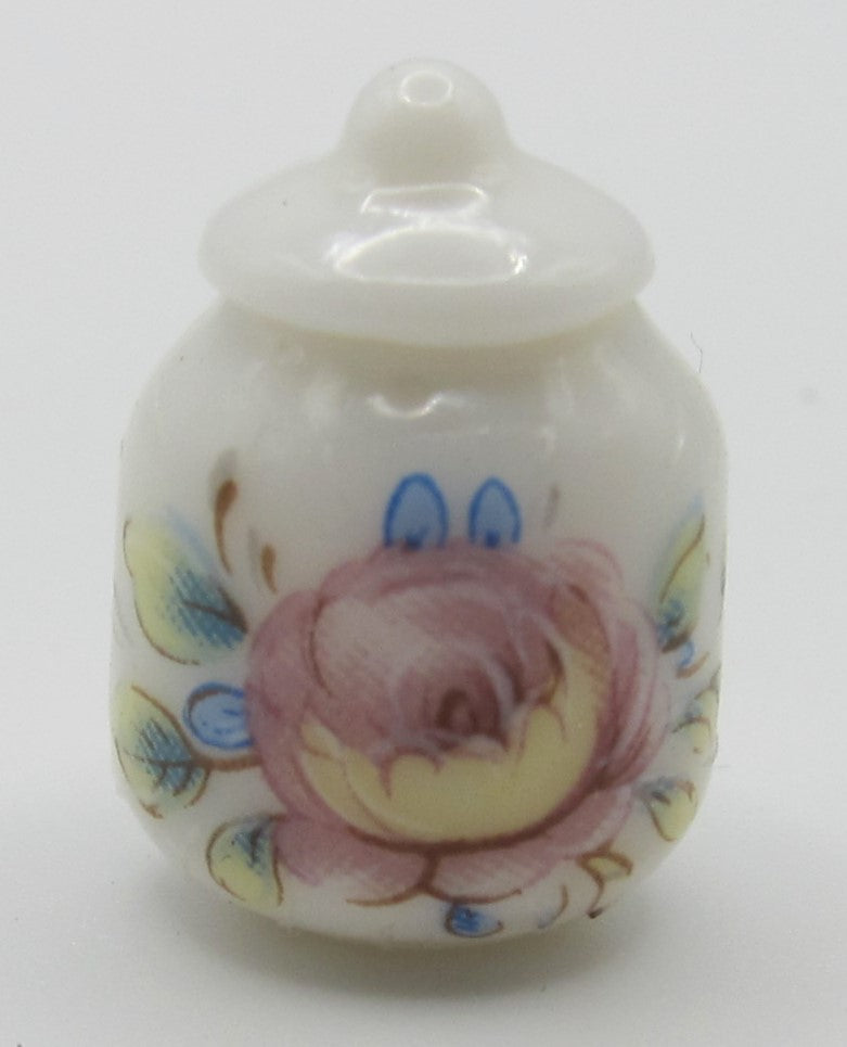White Urn PAT1435