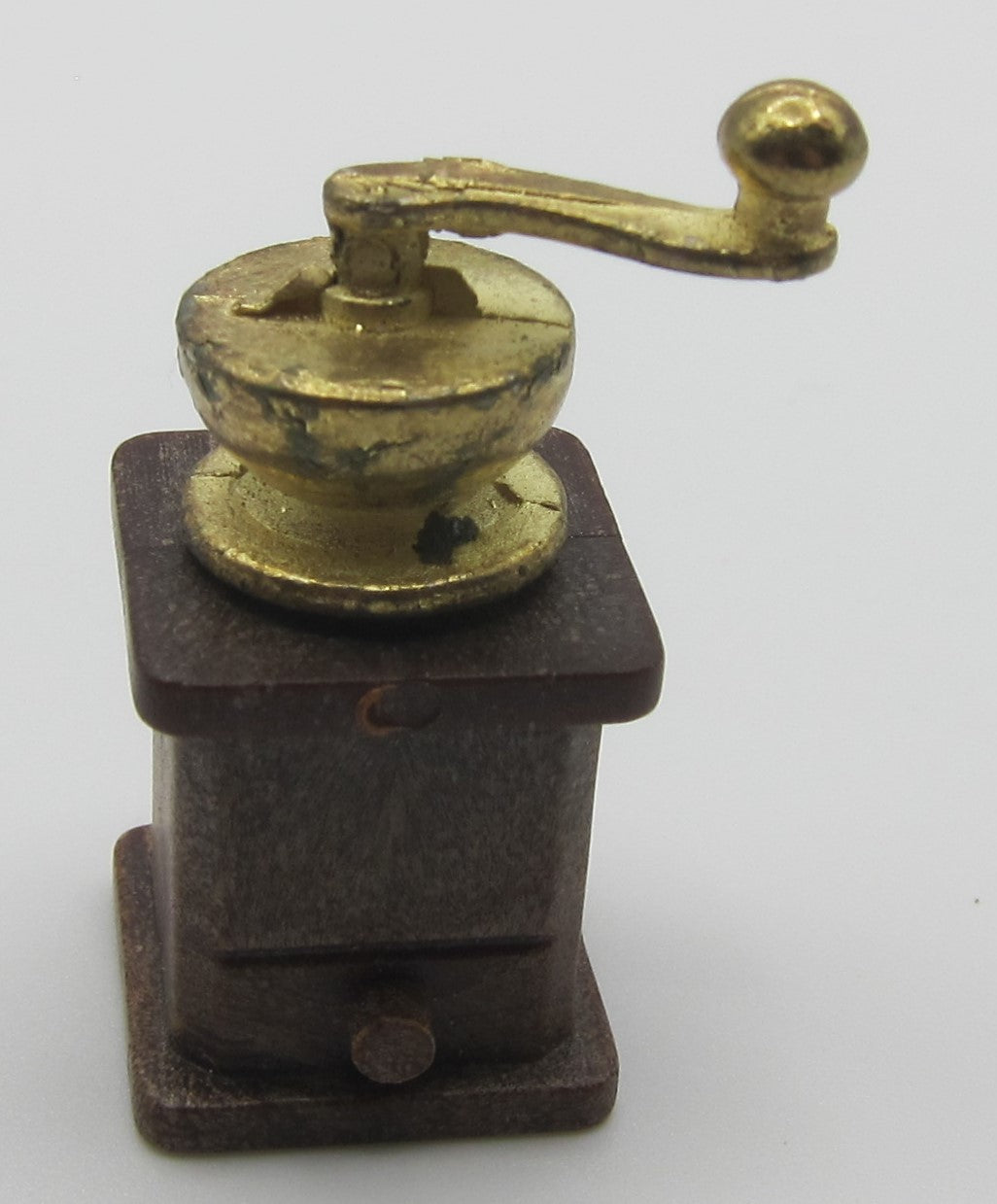 Olden Day Pepper Grinder PAT1481