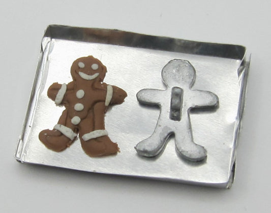 Gingerbread Tray PAT1554