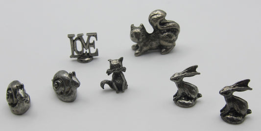 6 Animals & a LOVE Sign PAT1600