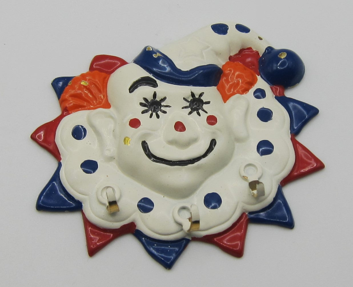 A Clown-Themed Wall Coat-Hanger PAT1703