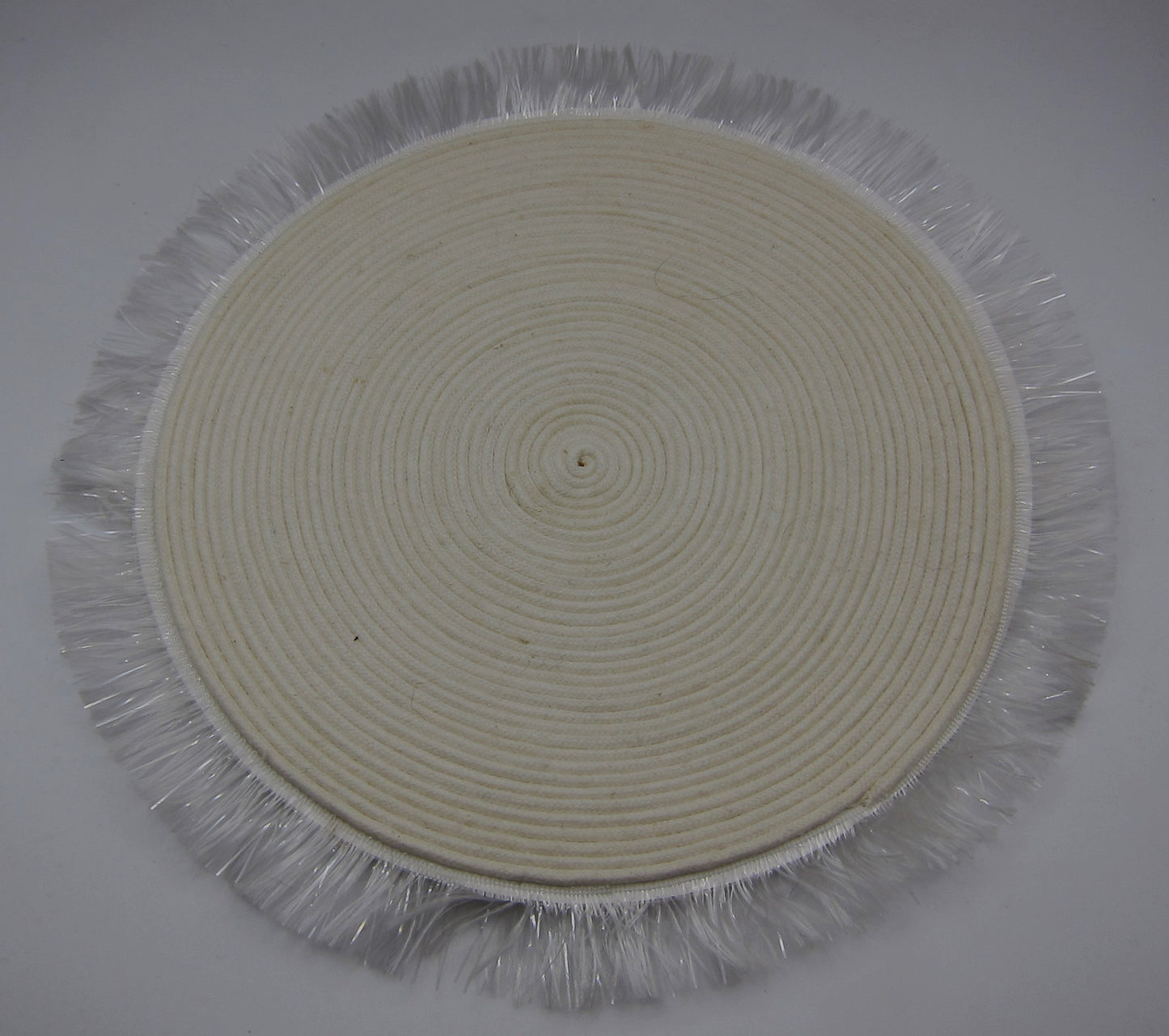White Circle Carpet PAT1755