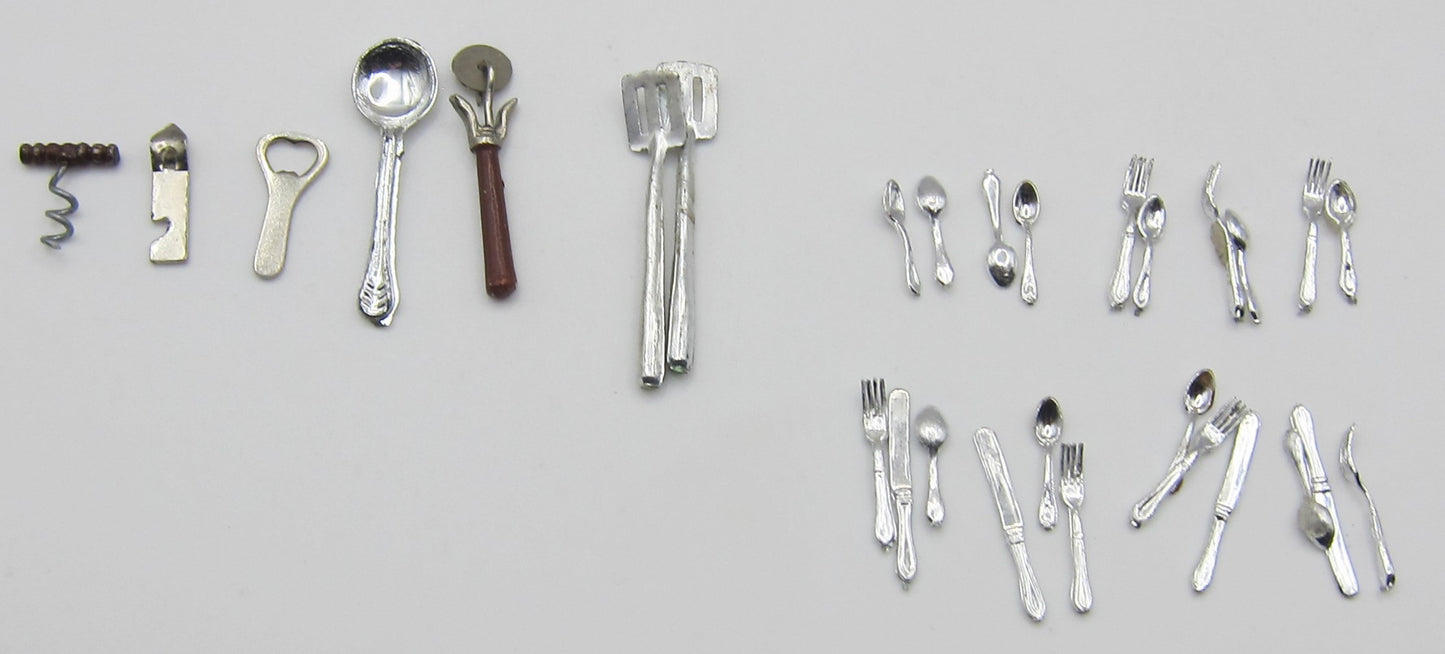 Assortment of Silverware PAT1770