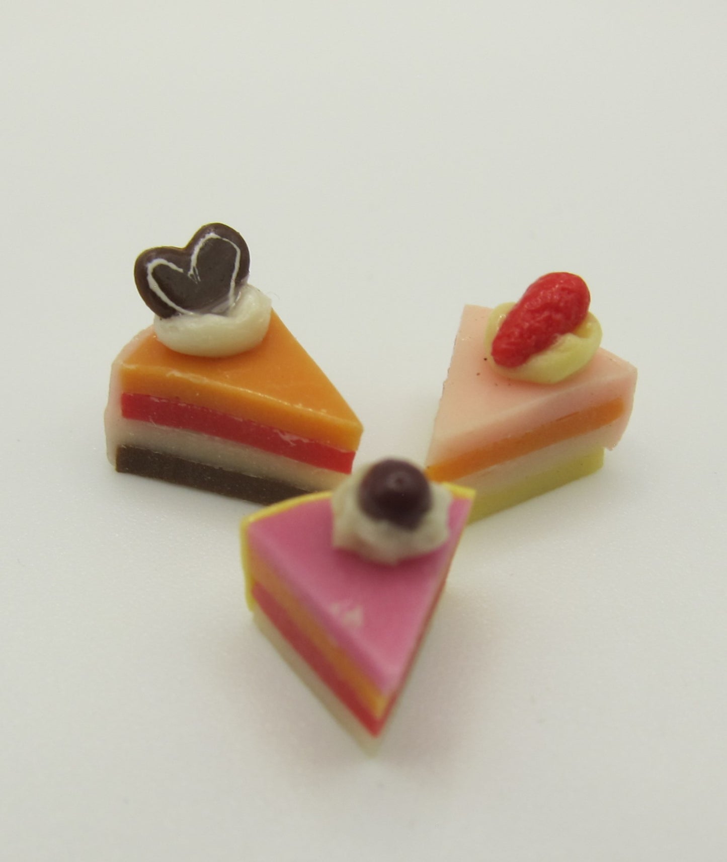 Beautiful Cake Slices PAT1854