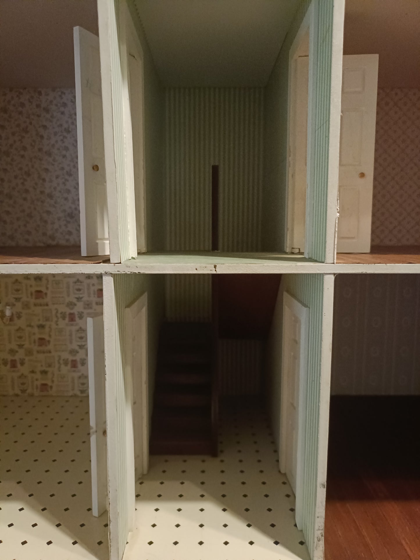 Country Style Dollhouse HOUSE03