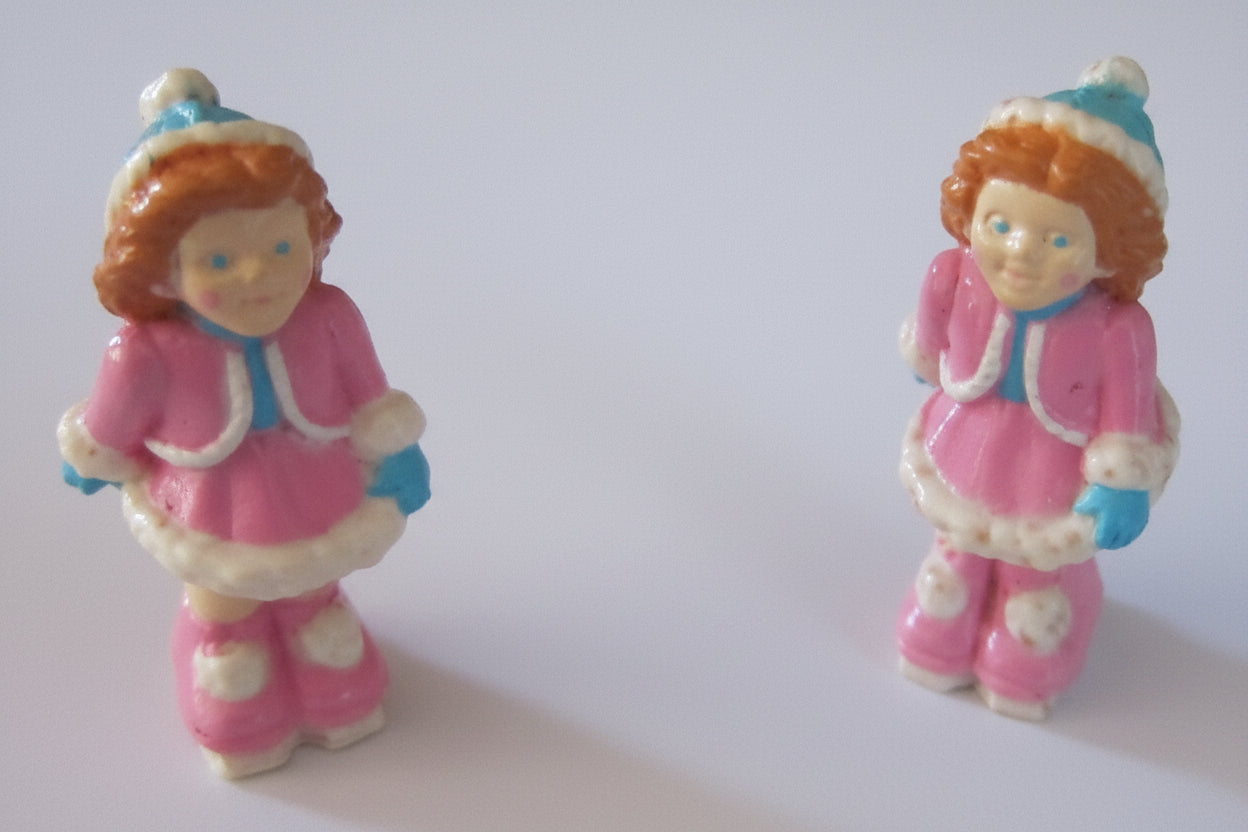 Plastic Girl Statues PAT804-B