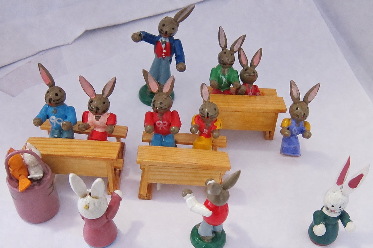 Mini Rabbit School Set PAT828A