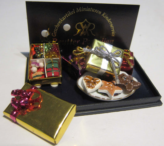 Xmas Parcels and Treats PAT1017