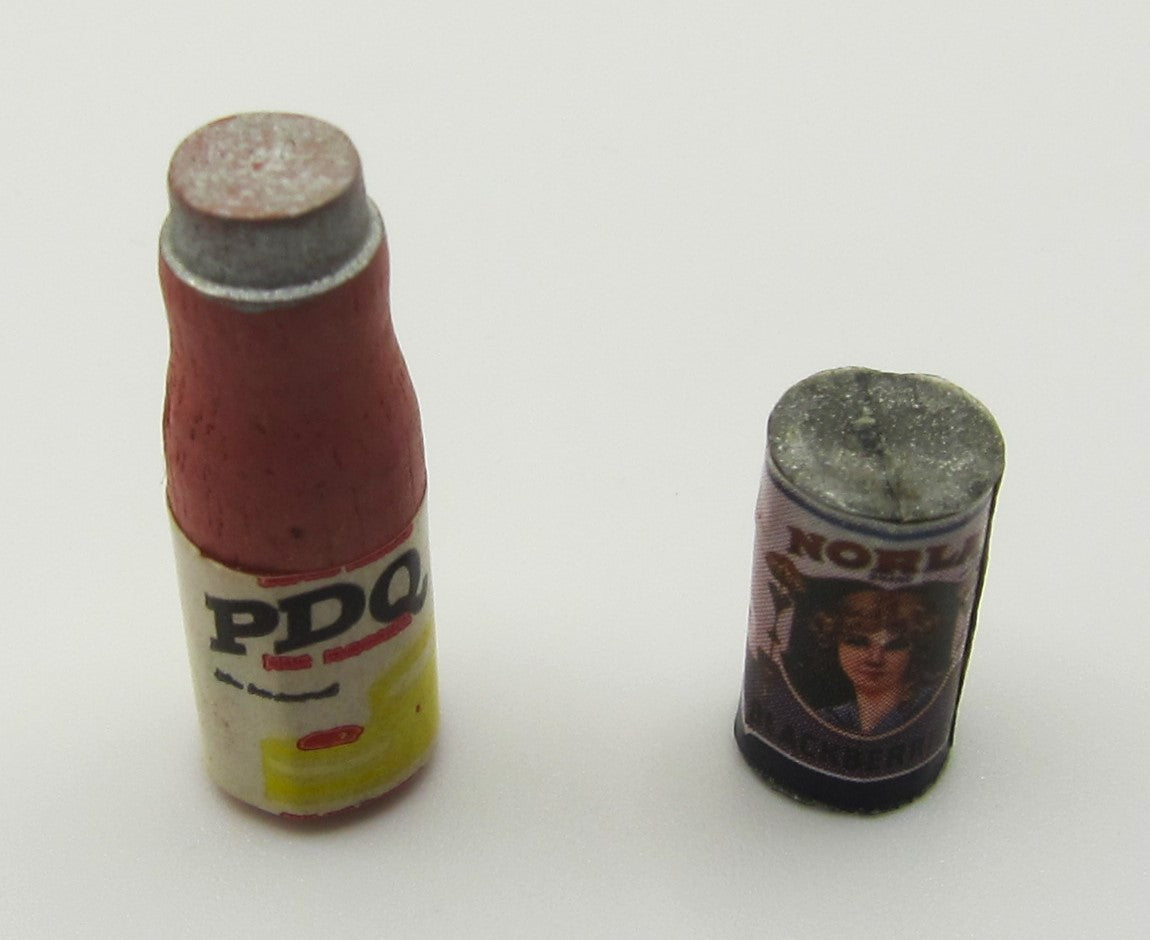 PDQ Sauce & Can of Blackberries PAT1193