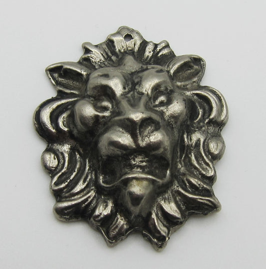 Lion Head Wall Mantel PAT1407