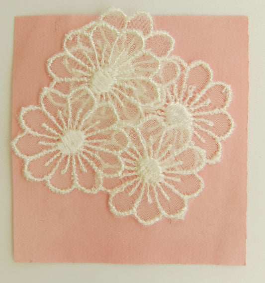White Lace Flowers PAT1440
