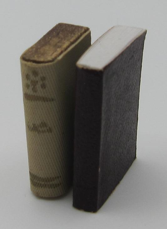 Pair of Books (Brown & Cream) PAT1640