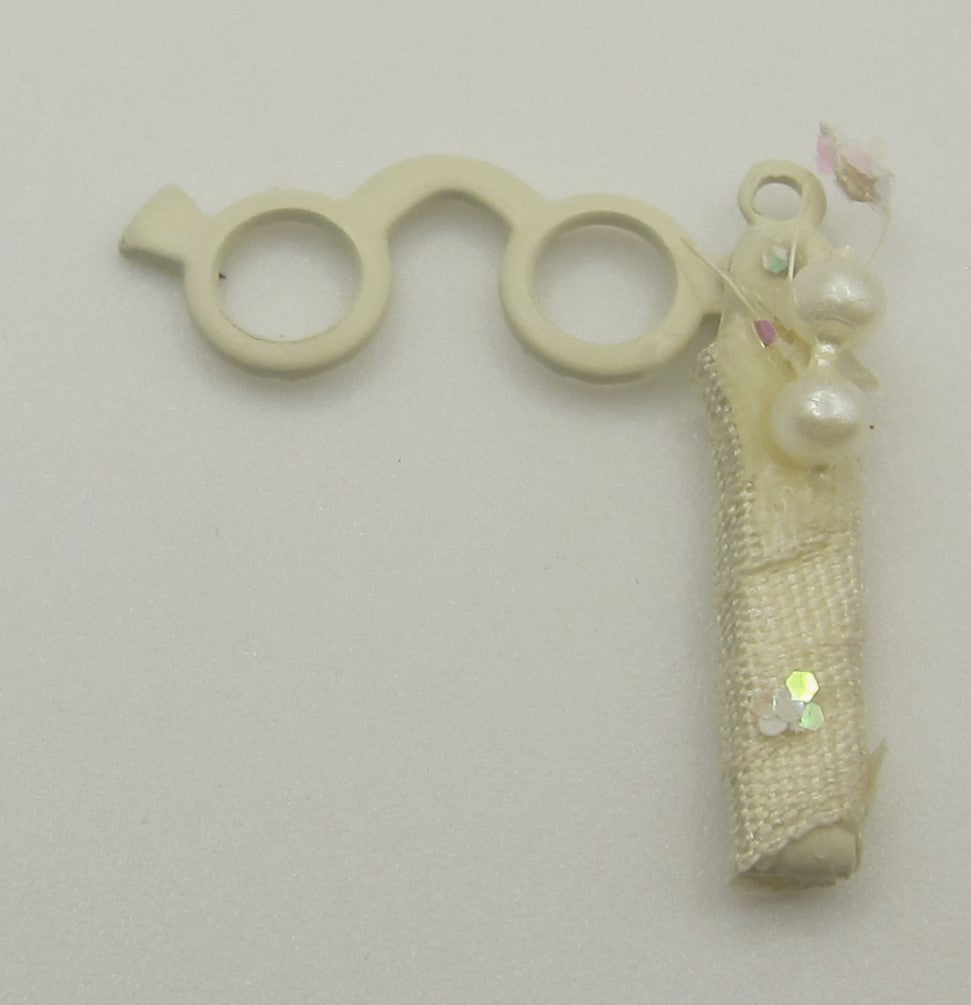 White Spectacles  PAT1798