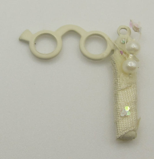 White Spectacles  PAT1798