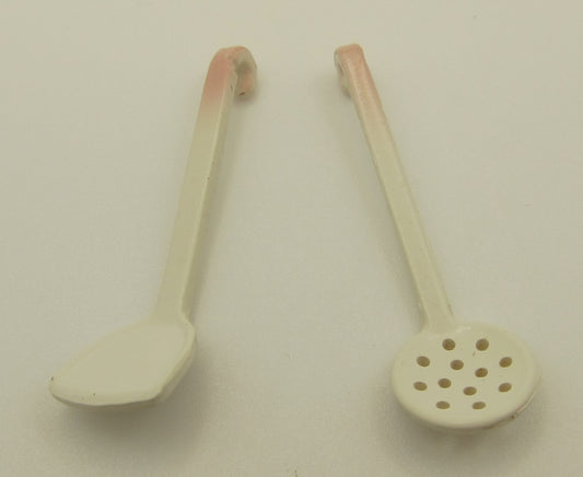 White Kitchen Utensils PAT1816