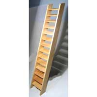 Narrow Staircase CLA70251