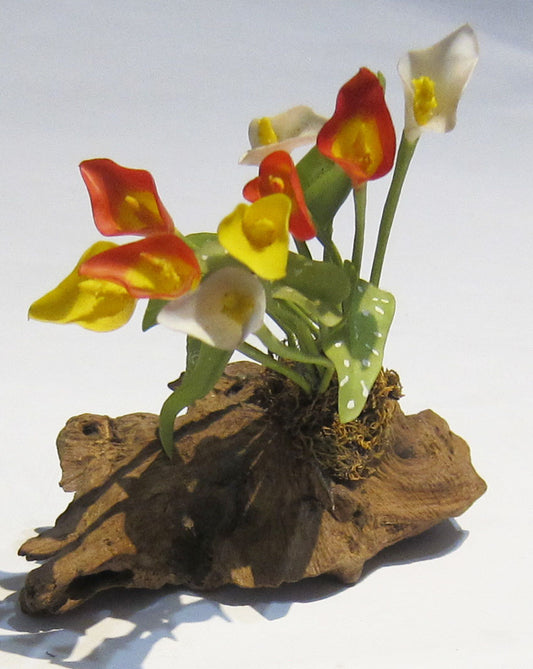 Lilies on a wood base PAT349