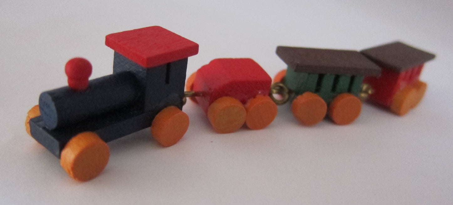 Wooden Toy Train PAT820