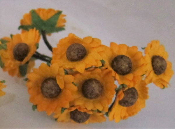 10 Sunflower Bunch PAT822