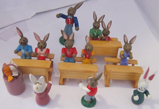 Mini Rabbit School Set PAT828